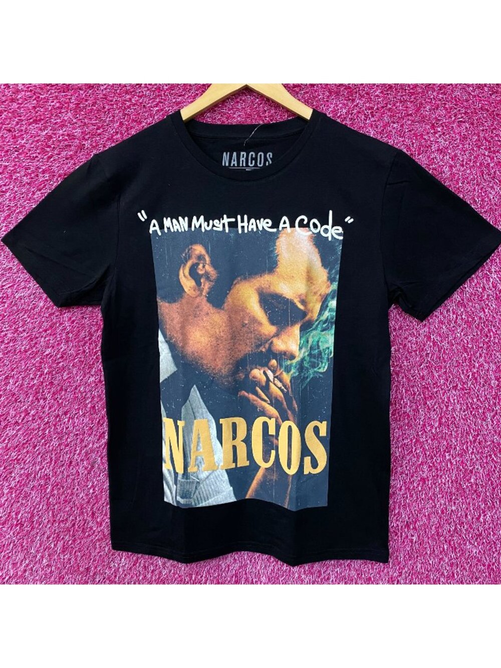 Netflix Narcos Pablo Escobar Tshirr size Large